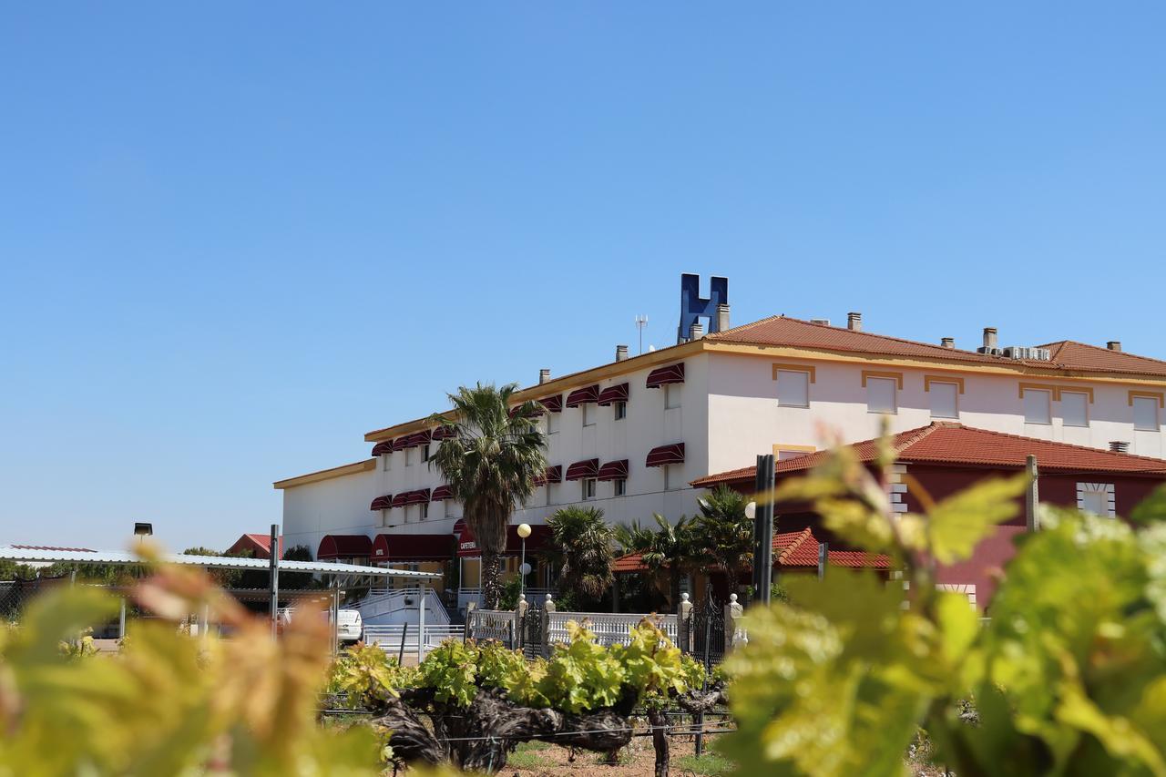 Hotel Acosta Ciudad De La Musica Villafranca de los Barros Exterior foto